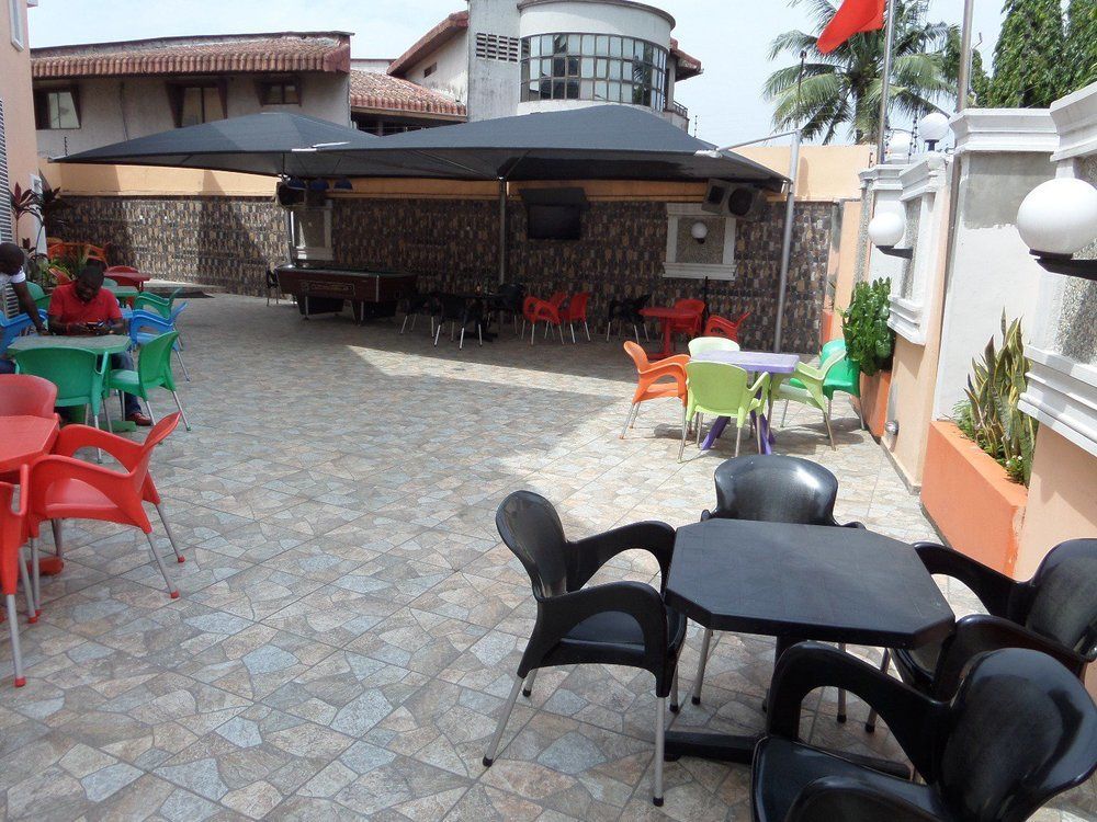 Flamingo Hotel Festac Town Exterior photo