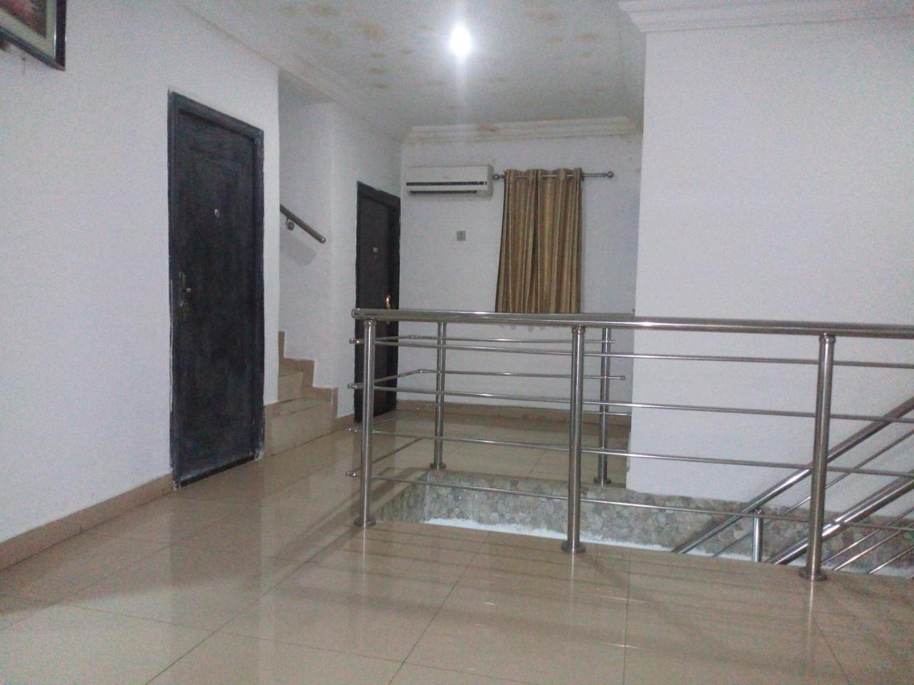Flamingo Hotel Festac Town Exterior photo